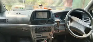Toyota Noah 2003