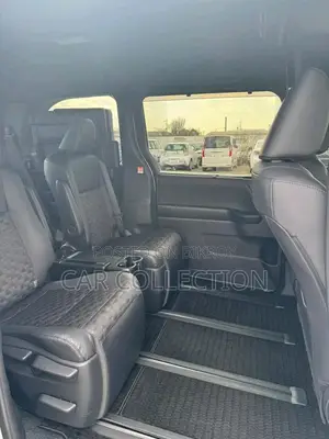 Toyota Voxy SZ, PEARL ARO KIT 2023