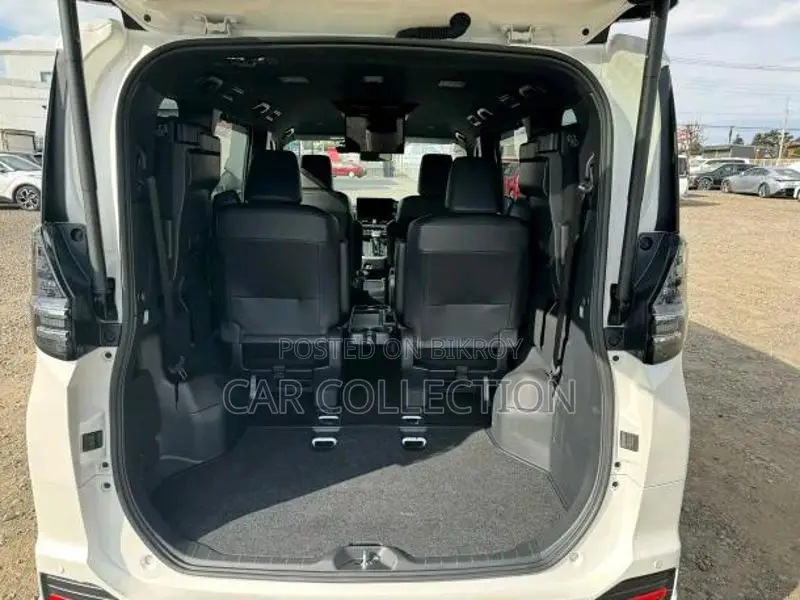 Toyota Voxy SZ, PEARL ARO KIT 2023