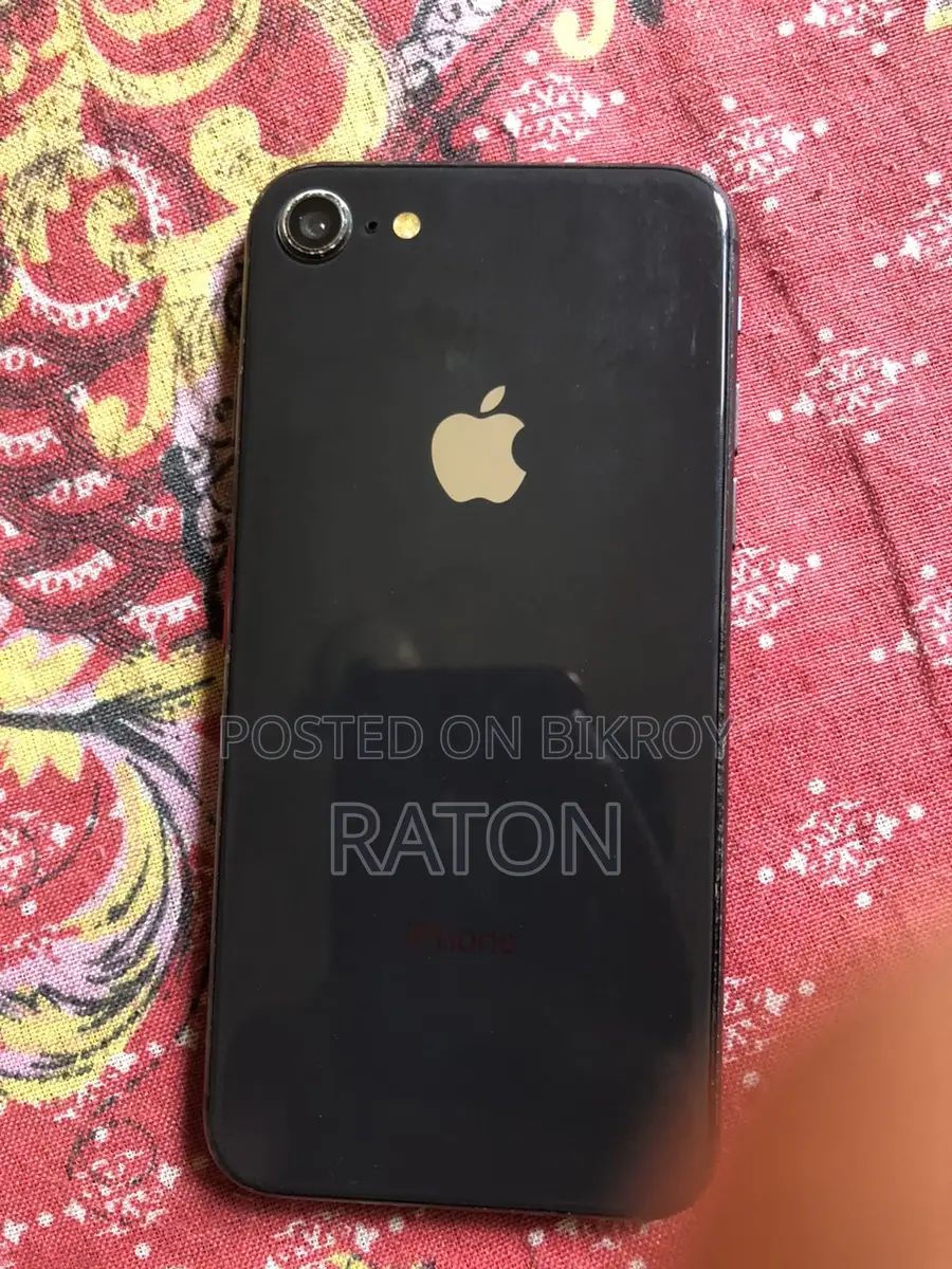 Apple iPhone 8 Motherboard Used