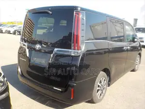 Toyota Esquire Non Hybrid Gi Black 2021