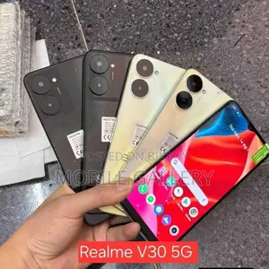 Realme V30 8+256 (Brand New)