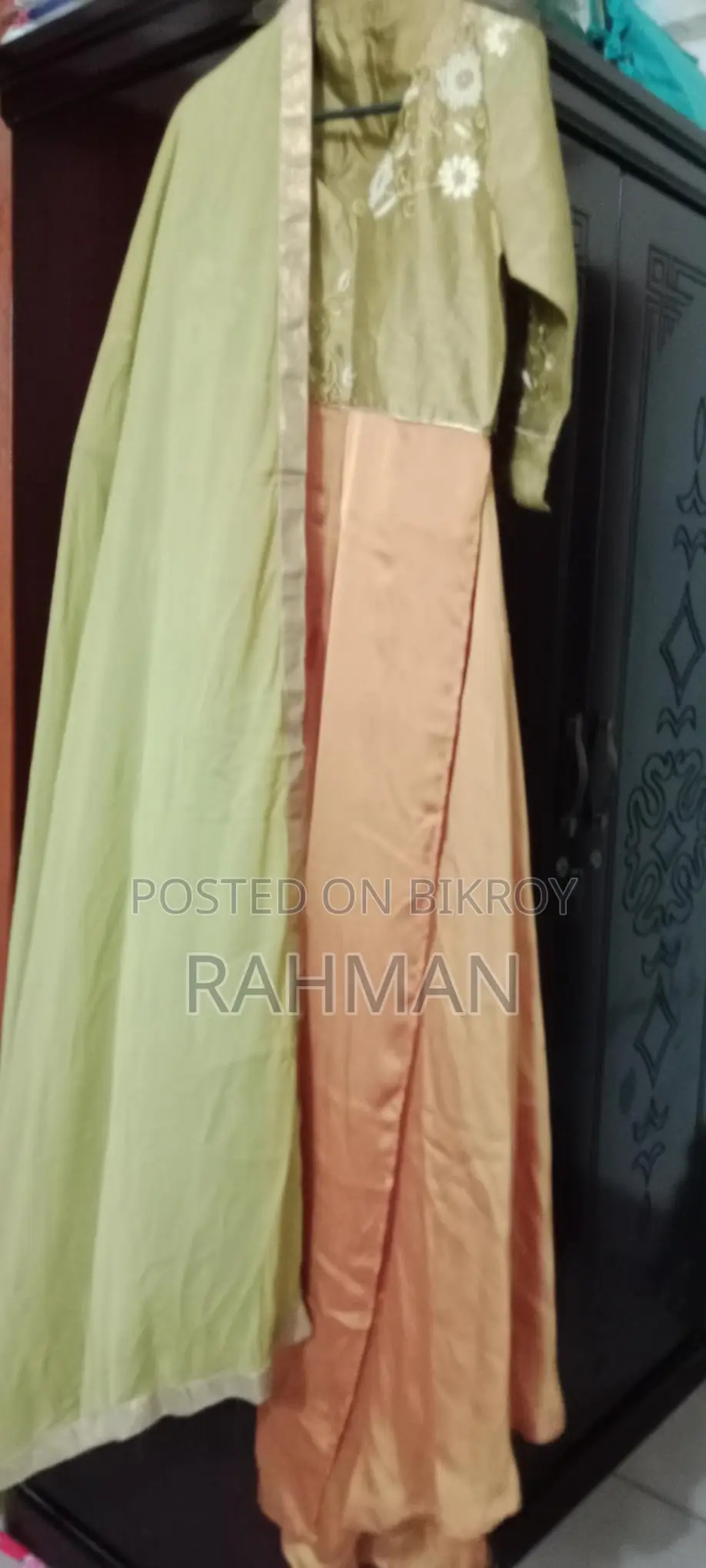 ফ্যাশনেবল ড্রেস