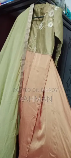 ফ্যাশনেবল ড্রেস