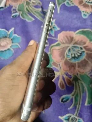 Apple iPhone 6 . (Used)
