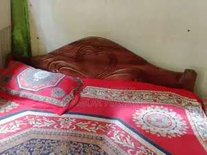 কাঠের খাট