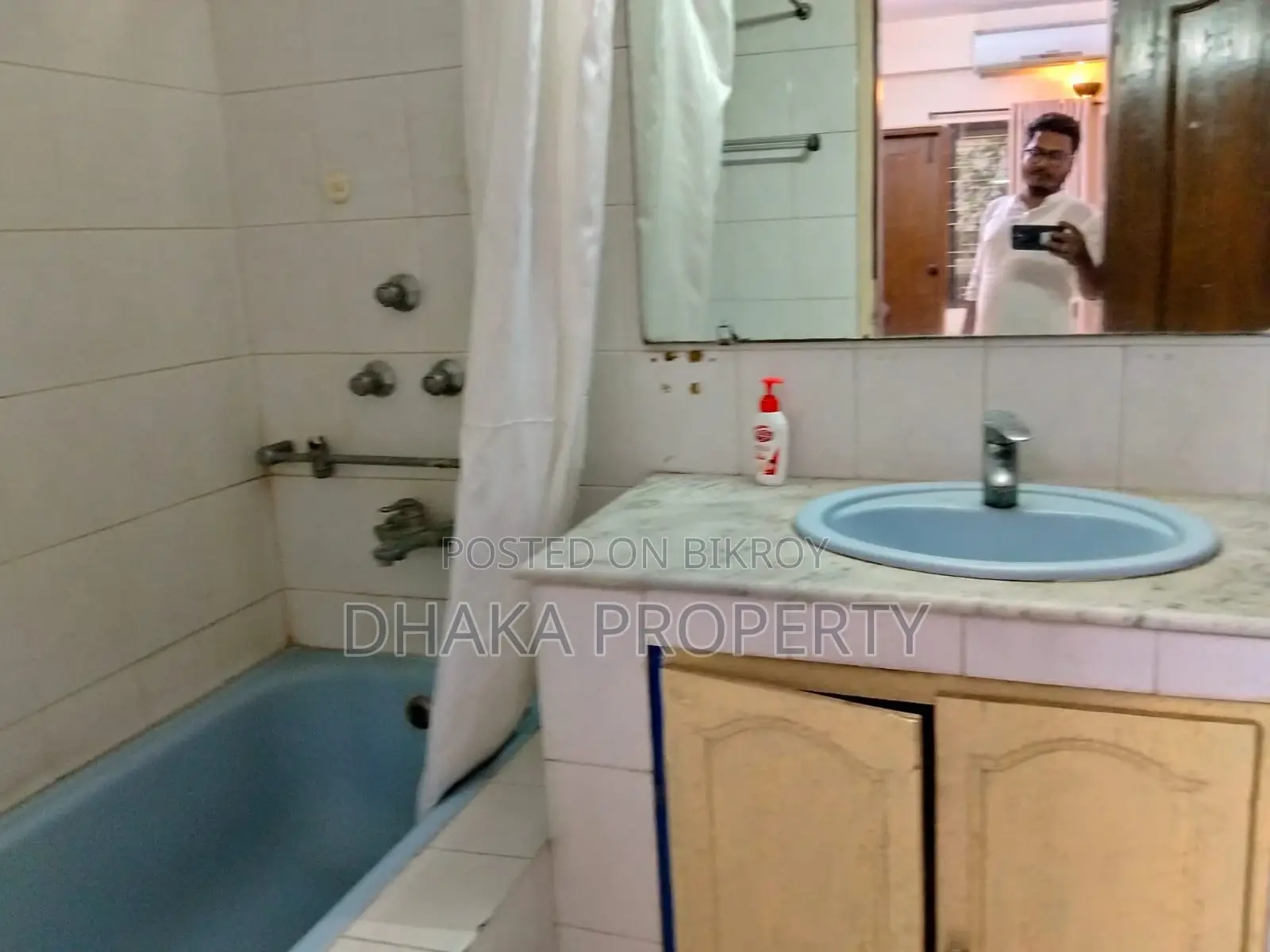 2 Bedroom Wonderful Furnished Apartment Rent at Gulshan 2