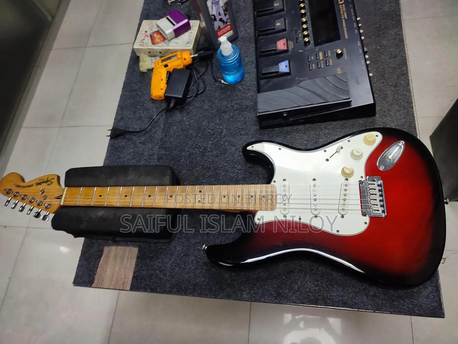 Squire Fender Stratocaster - Indonesia