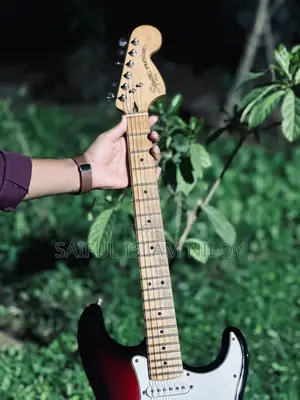 Squire Fender Stratocaster - Indonesia