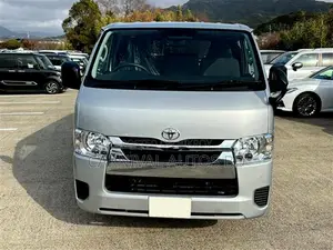 Toyota Hiace GL DUAL AC LED 2021