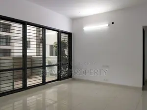 4000 SqFt. 4 Bedroom Brand New Single unit Apartment Rent at Baridhara Diplomatic Zone.