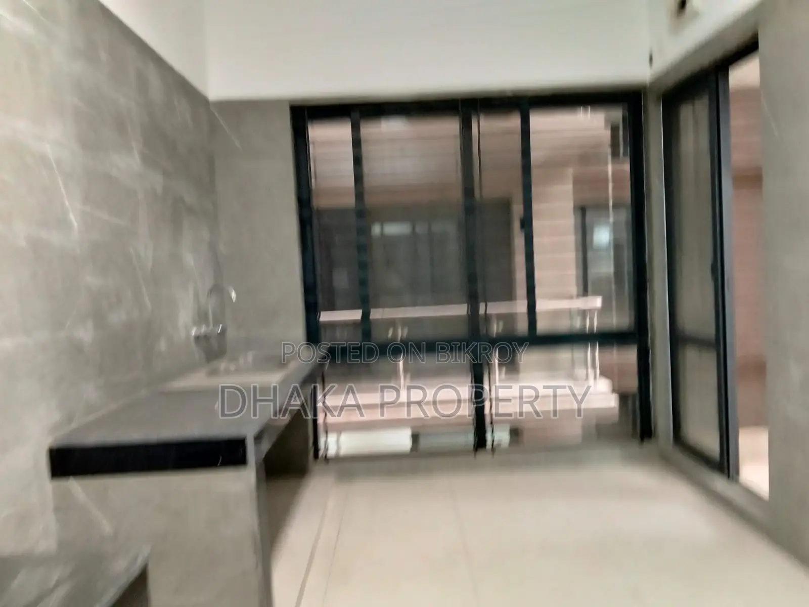 4000 SqFt. 4 Bedroom Brand New Single unit Apartment Rent at Baridhara Diplomatic Zone.
