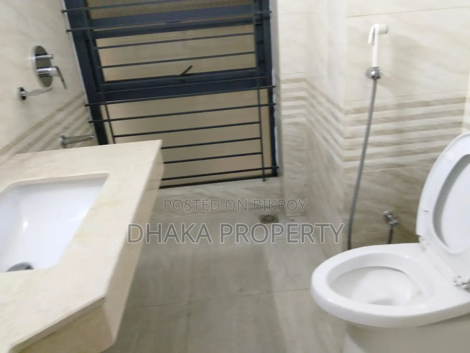 4000 SqFt. 4 Bedroom Brand New Single unit Apartment Rent at Baridhara Diplomatic Zone.