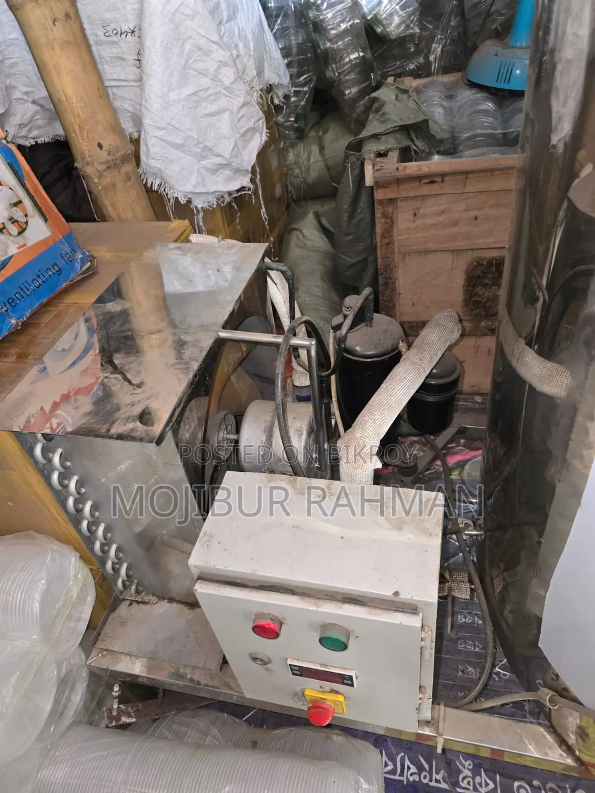 মাঠার চিলার ও ডাবল মুখ ওলা ভ্যান