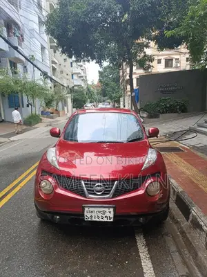 নিসান জুক ২০১১ রেড