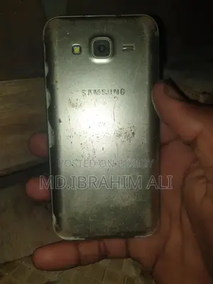 Samsung Galaxy J5 16 GB Gray