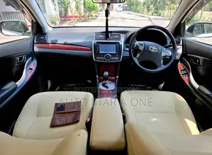 Toyota Premio F Octane Use 2011