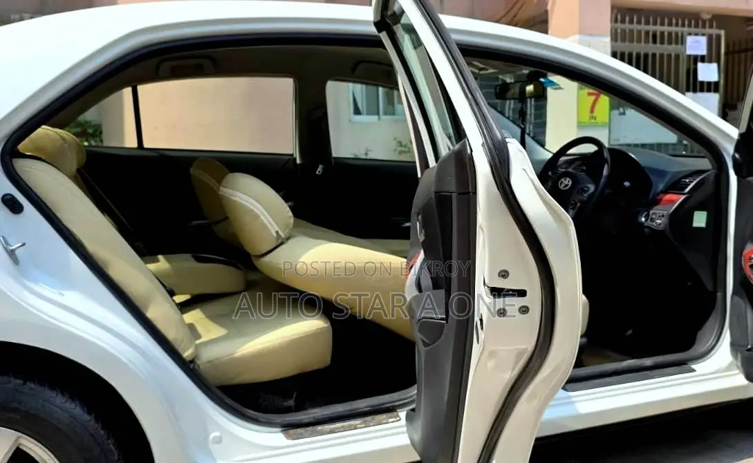 Toyota Premio F Octane Use 2011