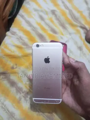 Apple iPhone 6S . (Used)