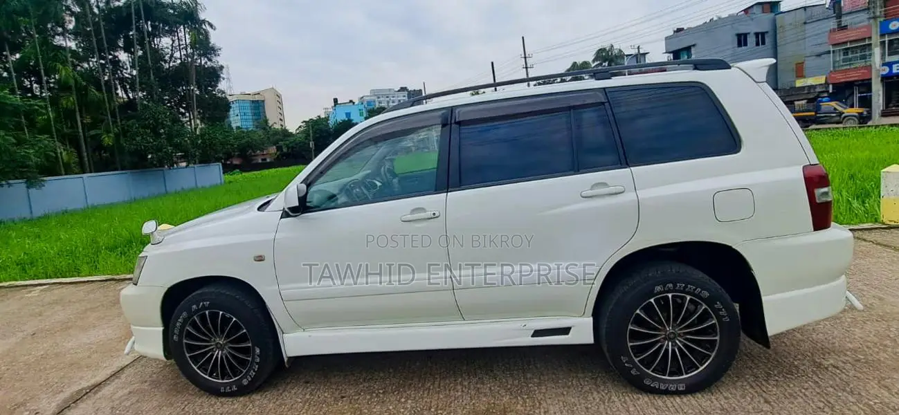 Toyota Kluger 2002