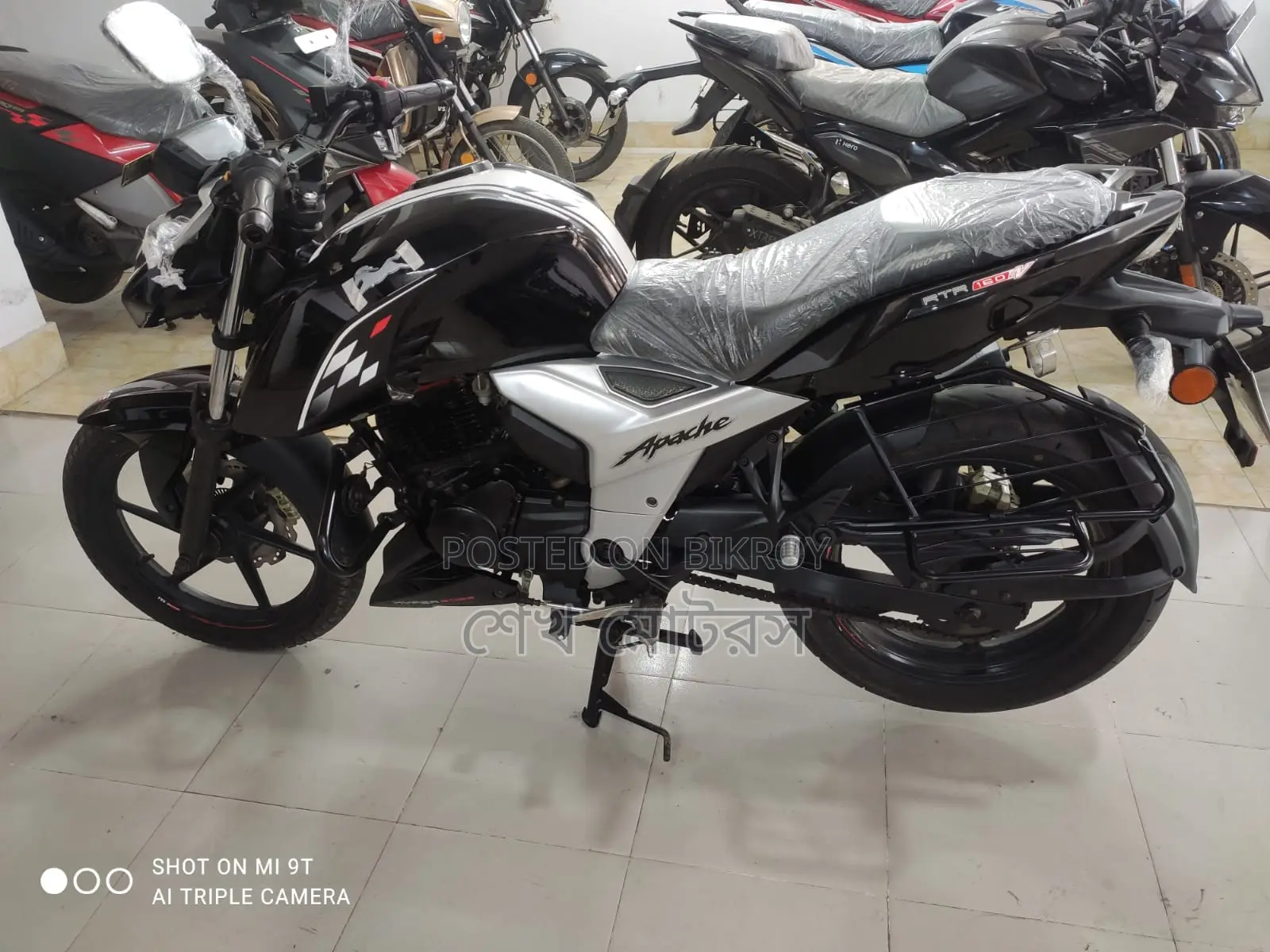 TVS Apache RTR black 2022