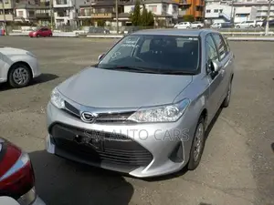 Toyota Fielder Non Hybrid EX Silver 2021