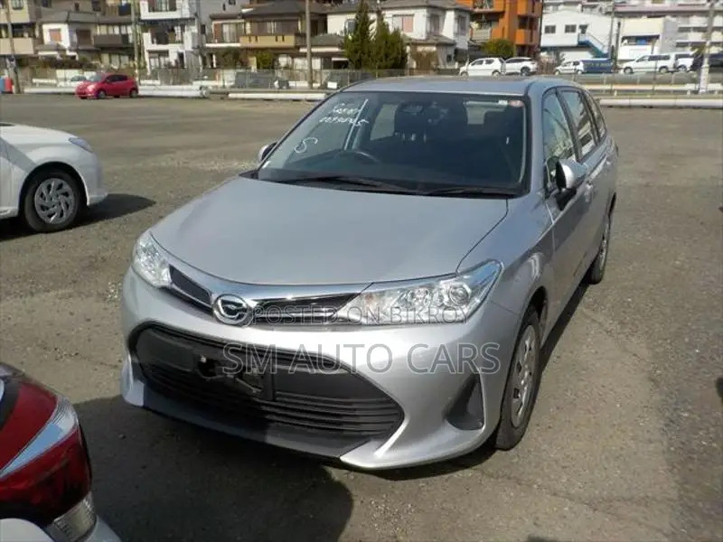 Toyota Fielder Non Hybrid EX Silver 2021
