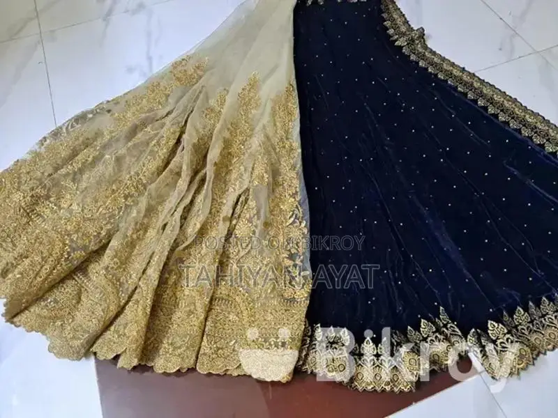 ভেলভেট এর পার্টি শাড়ি