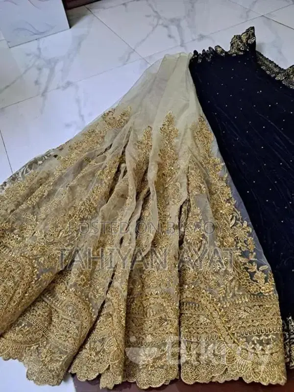 ভেলভেট এর পার্টি শাড়ি