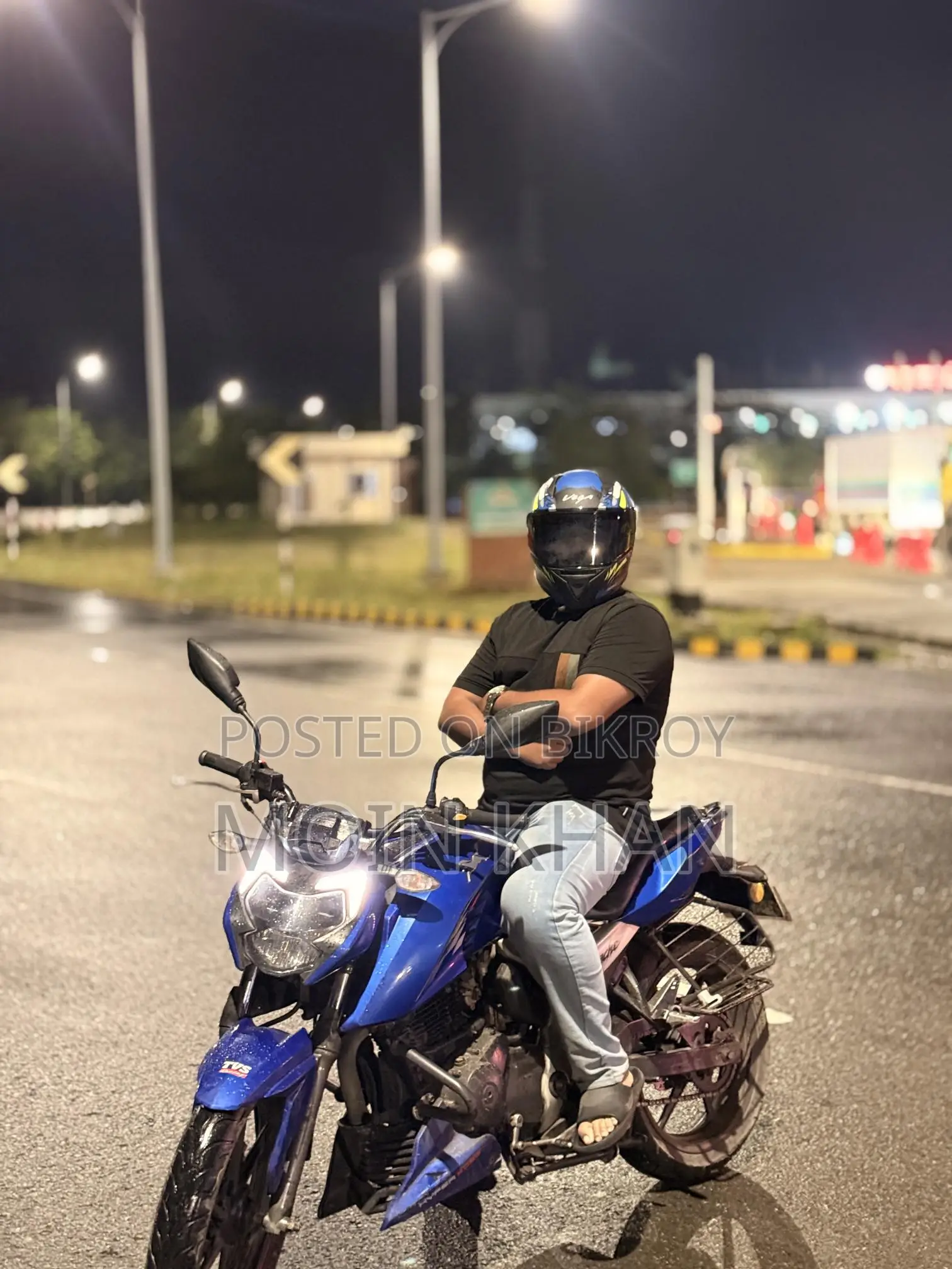 TVS Apache RTR . 2022