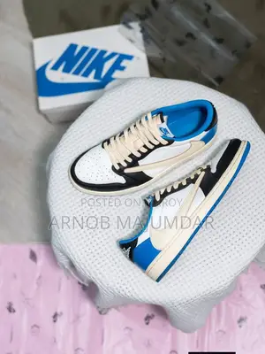Nike Sneakers