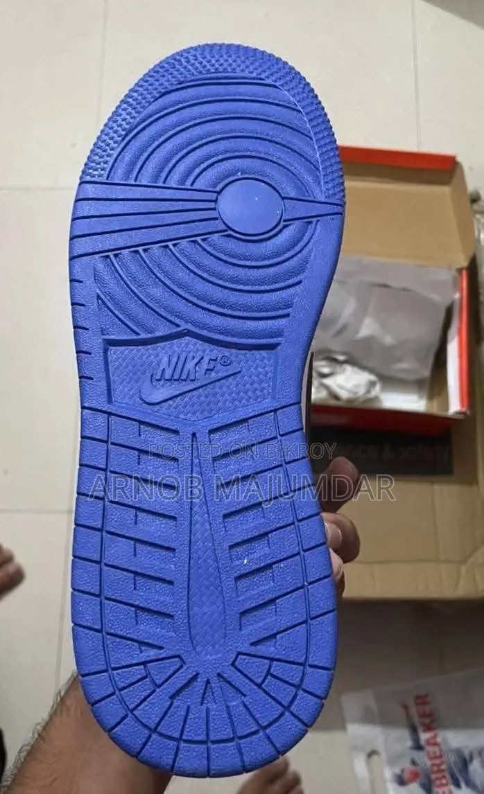 Nike Sneakers