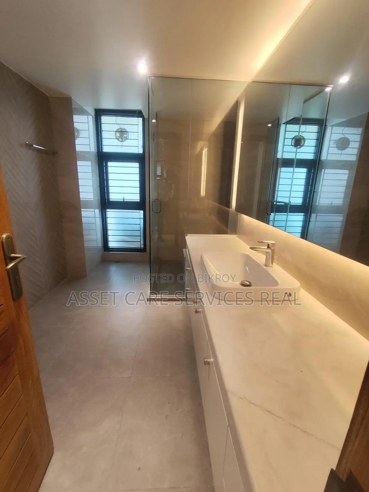 Luxurious Gym-Pool Facilities 4-Bed New Apartment Rent North Gulshan