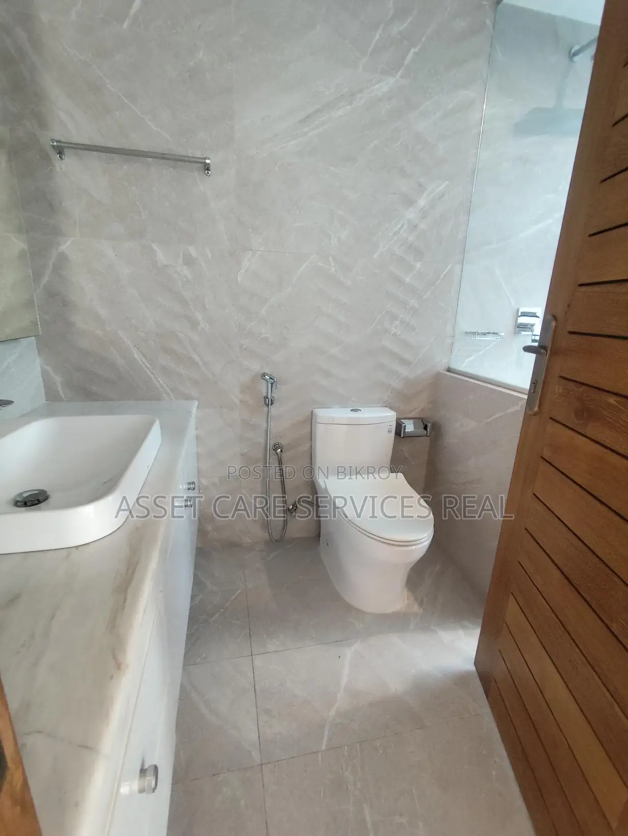 Luxurious Gym-Pool Facilities 4-Bed New Apartment Rent North Gulshan
