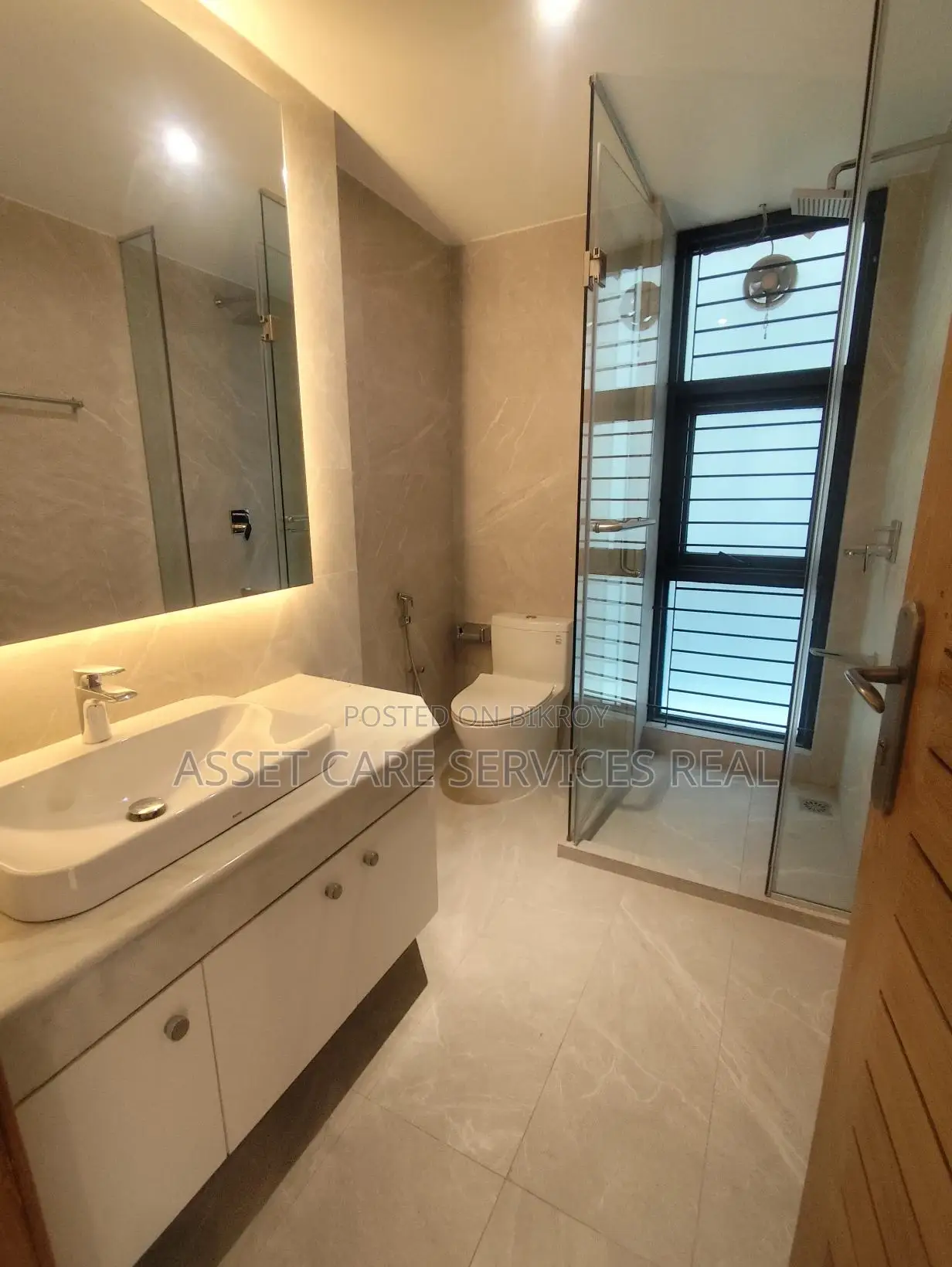 Luxurious Gym-Pool Facilities 4-Bed New Apartment Rent North Gulshan