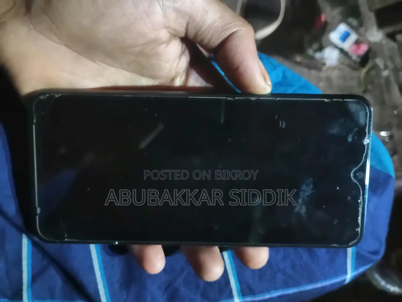 Vivo V21e (Used)