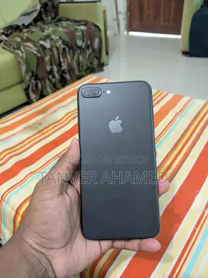 Apple iPhone 8 Plus 64 GB Black