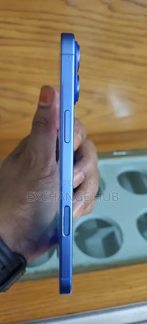 Apple iPhone 16 Plus (Used)