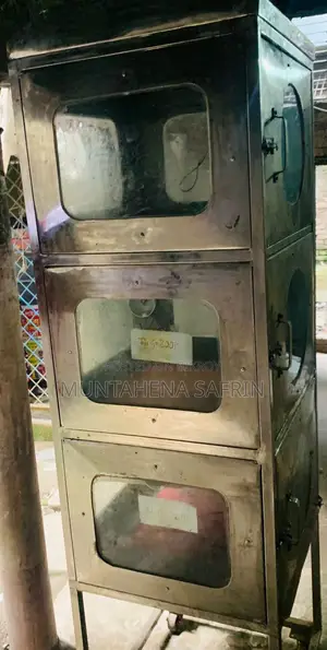 দোকানের শোকেস