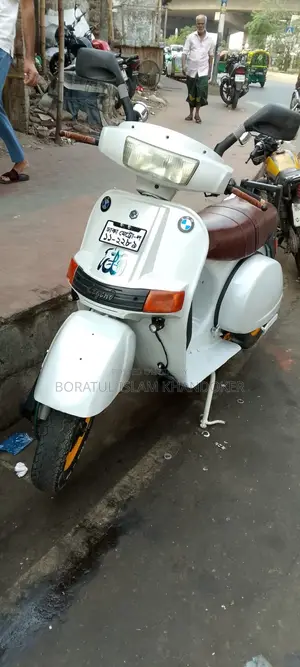 Bajaj Scooter 2002