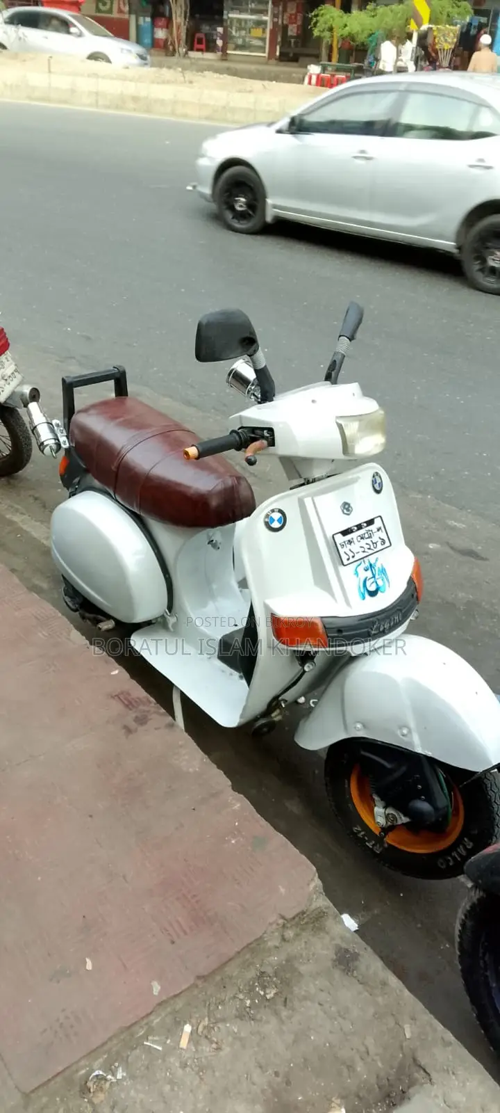 Bajaj Scooter 2002