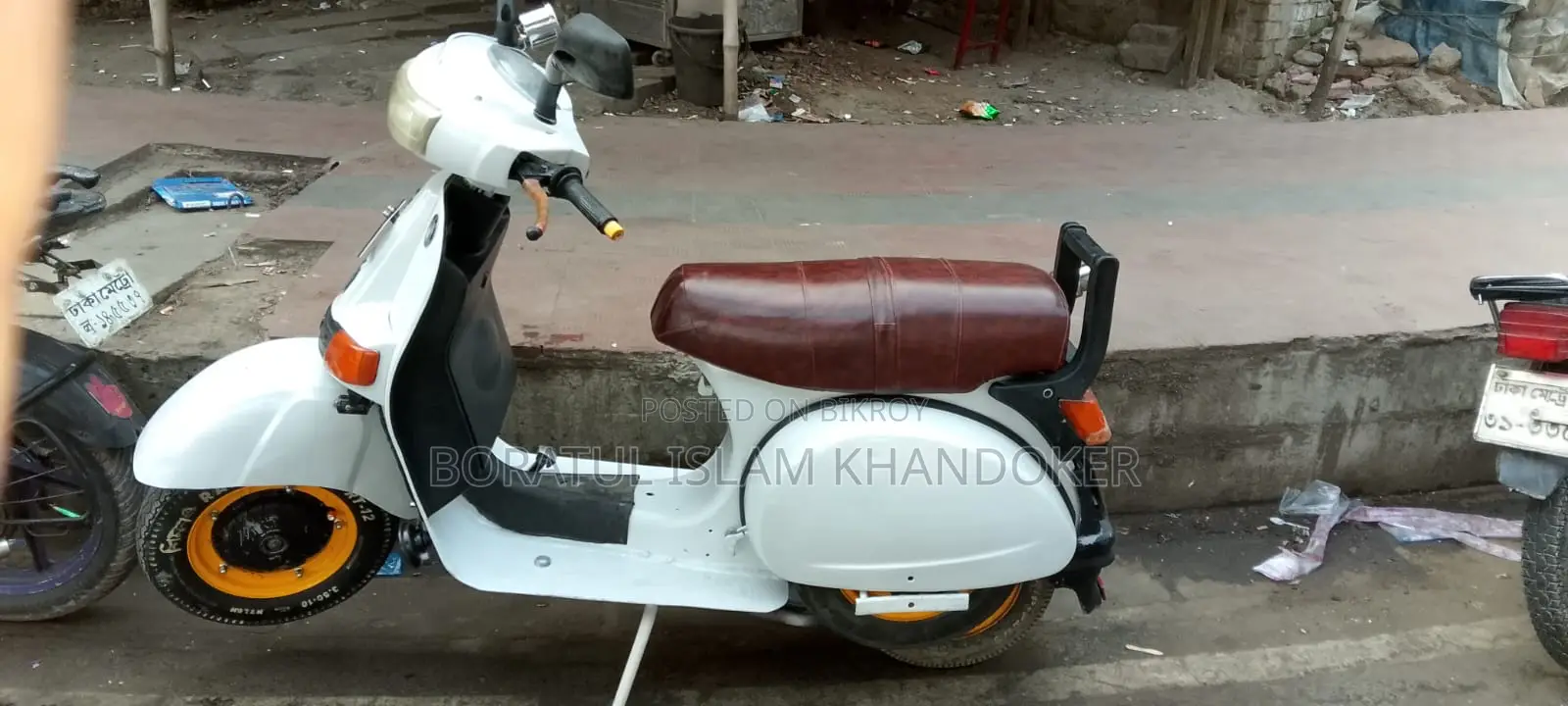 Bajaj Scooter 2002