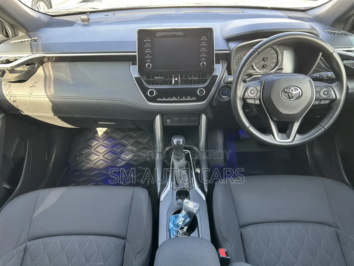 Toyota Corolla Cross G Black Body Kit 2022