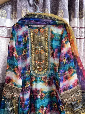 Wanna Sell This Dress