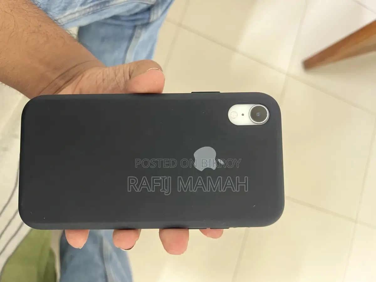 Apple iPhone XR 64 GB White