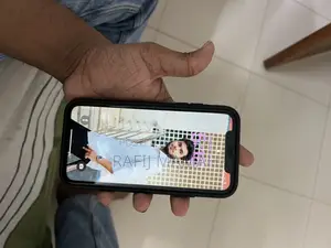 Apple iPhone XR 64 GB White