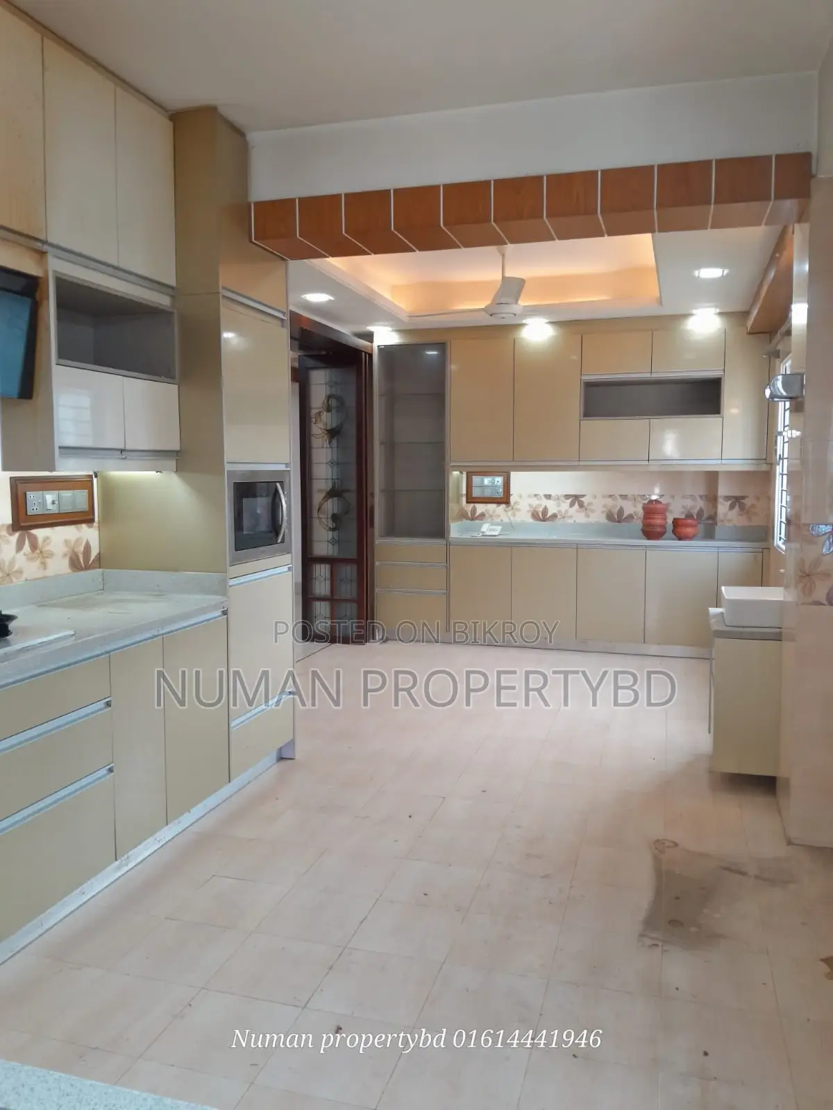 4000sq 4-Bedroom Full Luxury Semi-Furnished Interior Design Flat for Rent