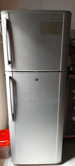 একটি Samsung ফ্রিজ বিক্রি করতে চাচ্ছি