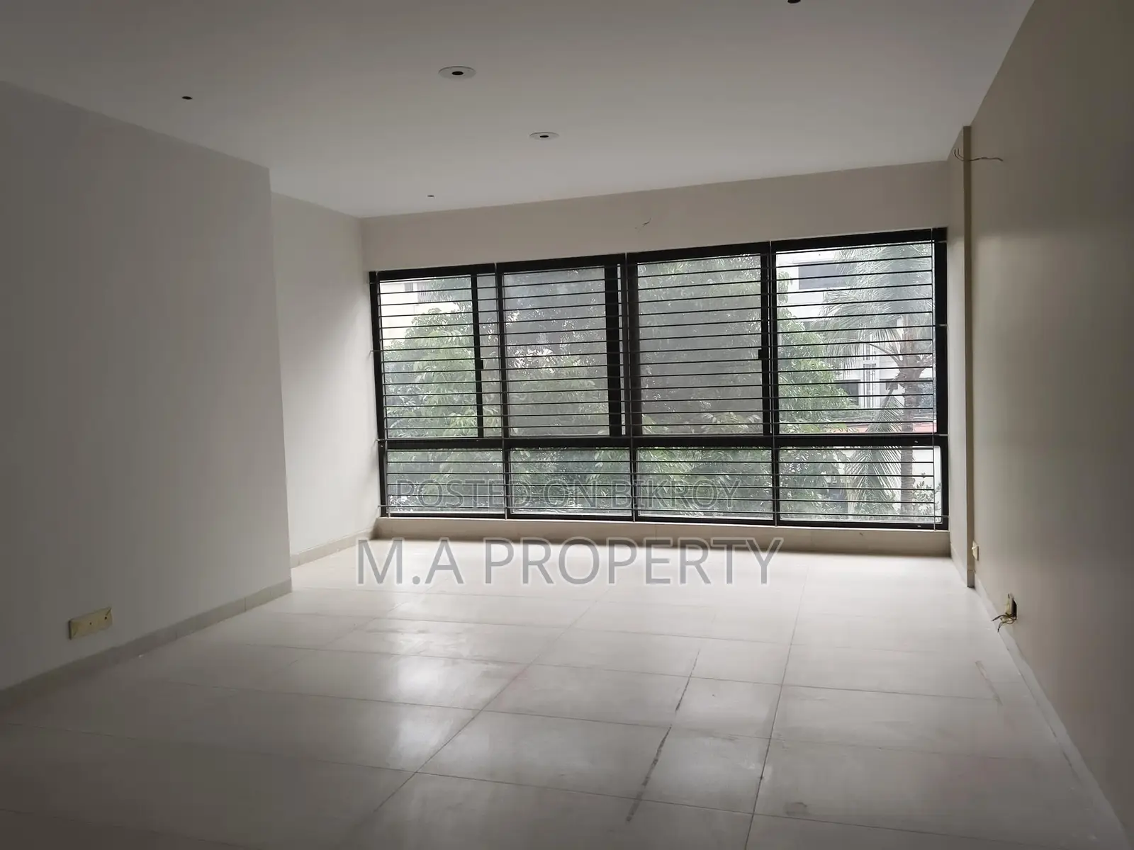 Rent 4-Bed Apartment in Gulshan North 3500sqft