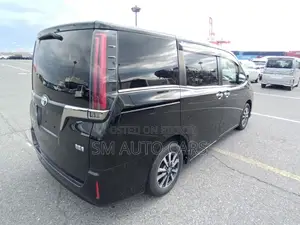 Toyota Esquire Gi Premium Black 2021